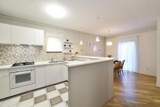 Apartments with parking space Zagreb - 24661 - 2