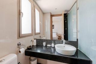 Escape to Luxury: 4 Bedroom Villa on Golf Course - Marrakesch - 4