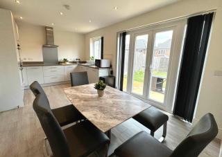 4 Bedroom Full Home Telford - Redhill - 4