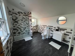 Modern 2-Bed Flat in Northampton - Kingsthorpe - 2
