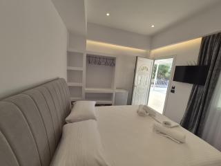 Cozy White House - Near Beach - Ksamil - 3