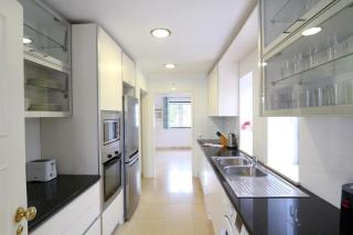 Elegant Vilamoura Old Town Villa Villa Camilla 6 Bedrooms Pool Table - Vilamoura - 2