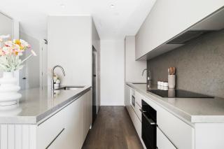 Bright and Modern 1BR Apt with Balcony and Parking - - 7