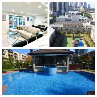 Garden Complex - Bright and Spacious 3-Bedroom Apartment - Melbourne - 0