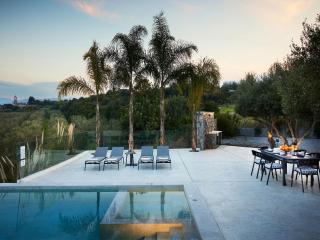 Magnificent Crete Villa 4 Bedrooms Villa Ánthos Two Large Private Pools Jacuzzi Bbq Close To The Beach Rethymno - Prínos - 7