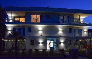 2 Bedroom Lovely Apartment In Drenje - 5