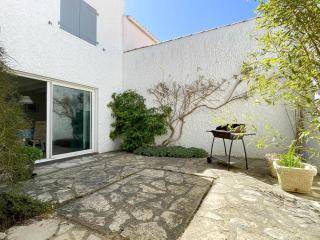 Villa Spacieuse 5 Pièces, 8 Pers, 500m Mer, Patio, Parking, La Palmyre - FR-1-705-75 - Les Mathes - 4