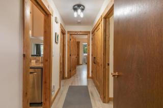 1BDR Condo in the Heart of Olympic Valley! - 4
