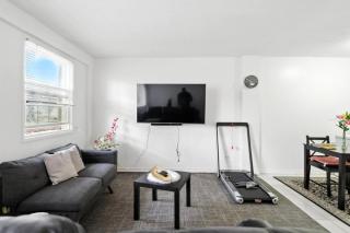 One bedroom mins from stampede grounds - Calgary - 0