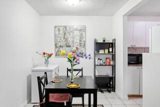 One bedroom mins from stampede grounds - Calgary - 9