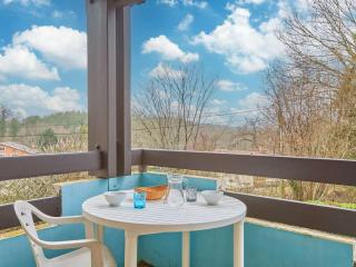 Appartement lumineux avec terrasse et climatisation, parking inclus - FR-1-841-6 - 1