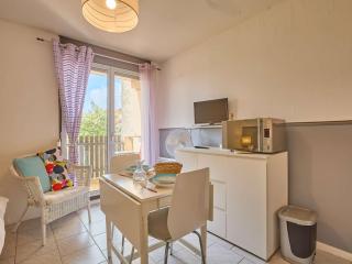 Studio lumineux pour 2 personnes avec balcon, parking et animaux admis - FR-1-841-3 - 8