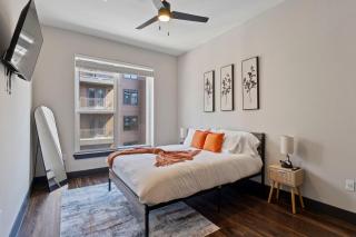1BR 1B Alongside Q2 and Domain - Austin - 3