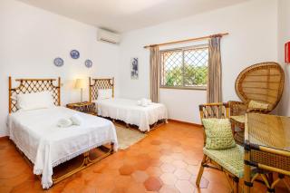 Villa Vale Do Lobo 626 3 Bedrooms Private Pool Short Walk To The Praca Vale Do Lobo - Vale do Lobo - 3
