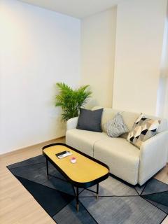 Poolside Paradise, Nice pool view - 3