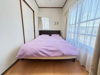 URAYASU HOUSE! for up to 6 people, 15 min bus ride to Disney! Location is 6-8-38 Horie Urayasu City Chiba Prefecture 場所は千葉県浦安市堀江6-8-38です,玄関横のキーボックスの暗証番号はご予約後に宿からのメッセージ欄にてご確認下さい - Urayasu - 4