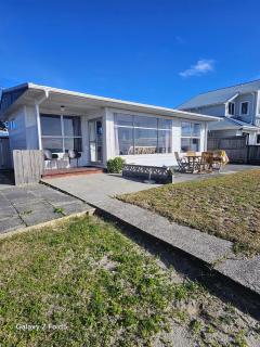 kiwi living on the beach - Tauranga - 9