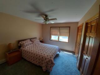 Spacious House with a Pool - Glen Spey - 9