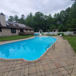 Spacious House with a Pool - Glen Spey - 5