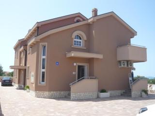 House in Zaton near Sandy Beaches, cleaning included - 4
