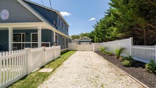 Pet-Friendly Pool Bayside Coastal Cottage - Town Bank - 6