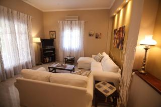 Enchanting Ipsos Haven 3 Bedrooms Villa Magia Al Fresco Dining Steps From The Beach - Ýpsos - 6