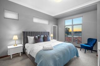 Designer Luxury 3brd - Epic Views - South Perth - Perth - 9