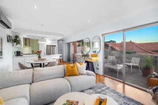 Designer Luxury 3brd - Epic Views - South Perth - Perth - 4