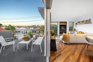 Designer Luxury 3brd - Epic Views - South Perth - Perth - 7