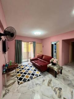 Nice 3BR APT w Pool Near Plaza Salak Park Desa Petaling KL - Kuala Lumpur - 0