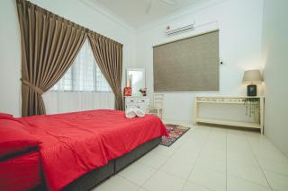 Batu Pahat Sri Jaya Villa 4BR 18pax w Pool table by Our Stay - Batu Pahat - 1