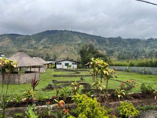 Muruk lodge - - 0