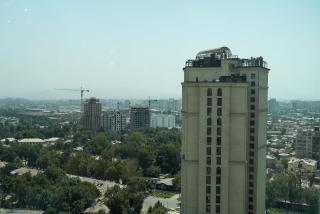 Sky Luxury Apartment - Doesjanbe - 2