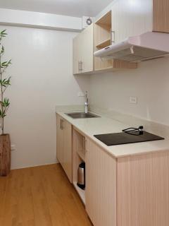 Cozy 2BR Condo Near Davao Airport with Samal View - 1