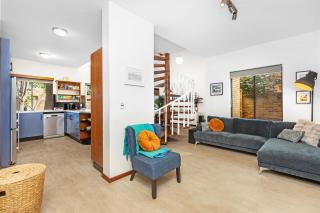 3bdr Urban Family Retreat - Subiaco - Perth - 3