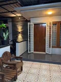 Homestay Tilem Mriki - Gondowulung - 0