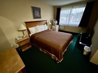 Marina Hotel - Port Alberni - 7