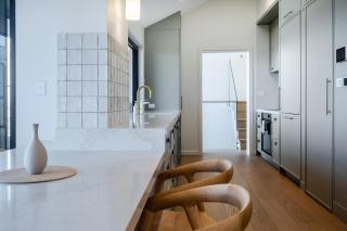 Stunning 4BR Waterfront House with pool in Sth Coogee - Sydney - 2