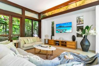 Belle Escapes Pura Palm Cove - Two luxury Balinese villas - Palm Cove - 6