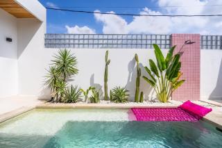 Stylish Villa Klio Pererenan By OriVista - 9