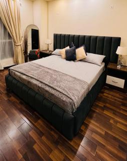 City View Lavish Aparments-Gold Crest Mall DHA Lahore - Lahore - 4