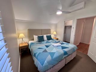 Escape to 67 at Cape View - Broadwater - 1