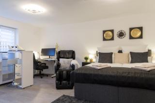 Relax-Apartment 2 mit Massagesessel, Smart-TV und Küche - Biberach an der Riss - 8