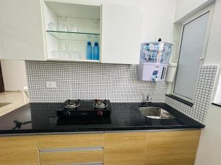 2BR Service Aprt Near Nesco Center - Mumbai - 3