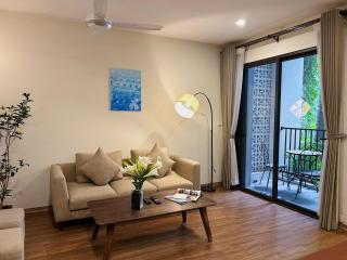 wecozy Tu Hoa - Modern 1BR Apartment, West Lake View - Hanoi - 0