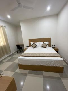 Hotel Srijan - Vrindāvan - 0