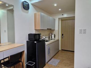 Comfy Stay 50 mbps Wi-Fi, Smart TV, Netflix - Manila - 1