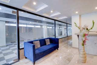 Super Townhouse Oak FRI Dehradun Formerly Hotel EL Portrait - 6