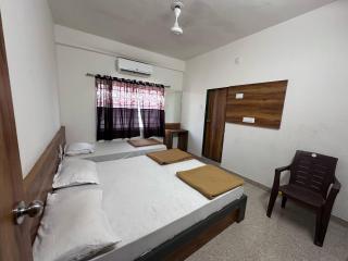 Hotel Shree Ganesh - 4