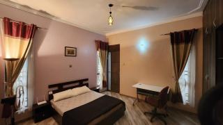 1BR Penthouse w Panoramic Views - Kampala - 3